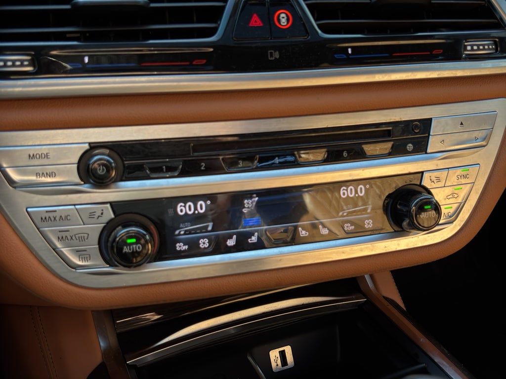2016 BMW 7 Series 750i xDrive
