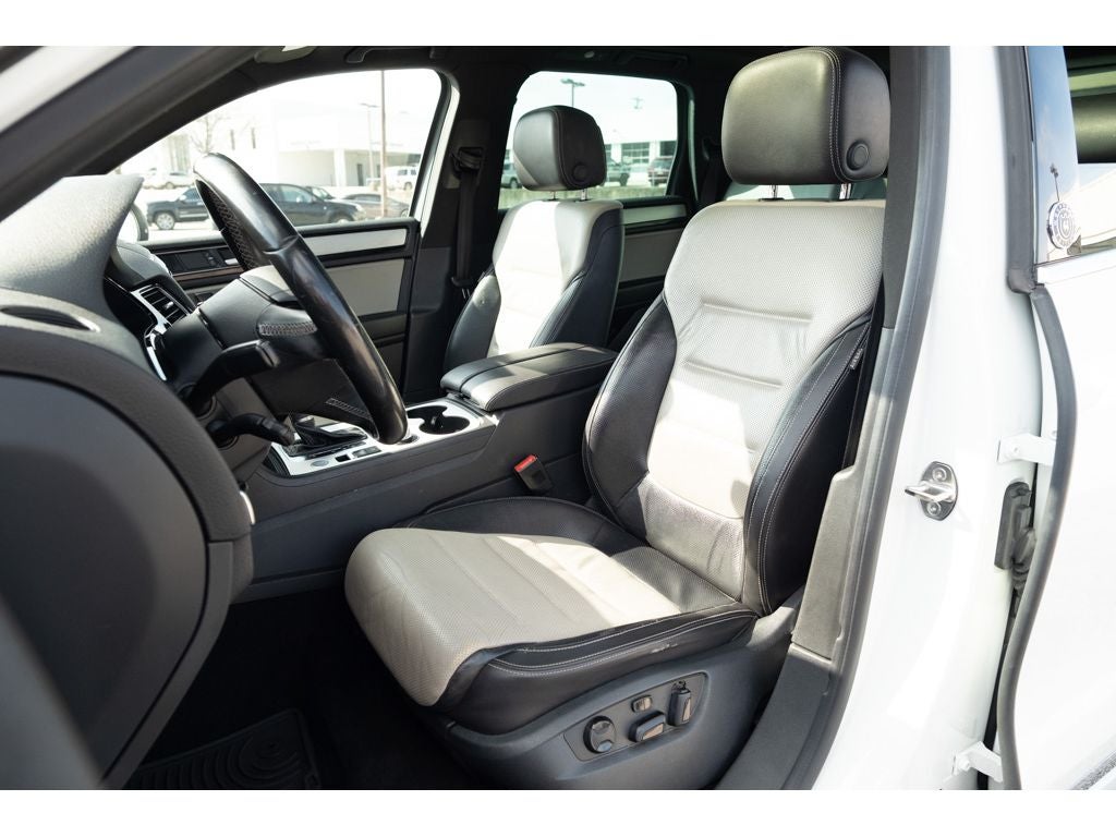 2017 Volkswagen Touareg Wolfsburg Edition