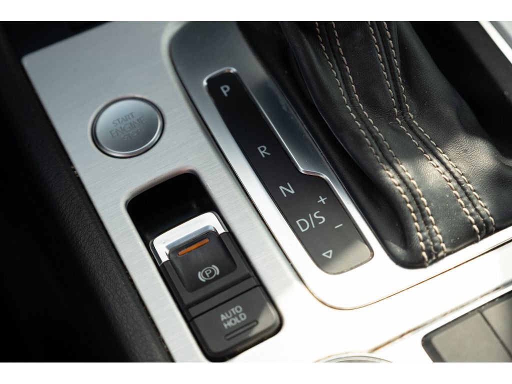 2017 Volkswagen Touareg Wolfsburg Edition