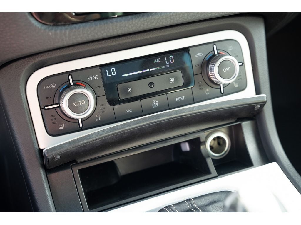 2017 Volkswagen Touareg Wolfsburg Edition