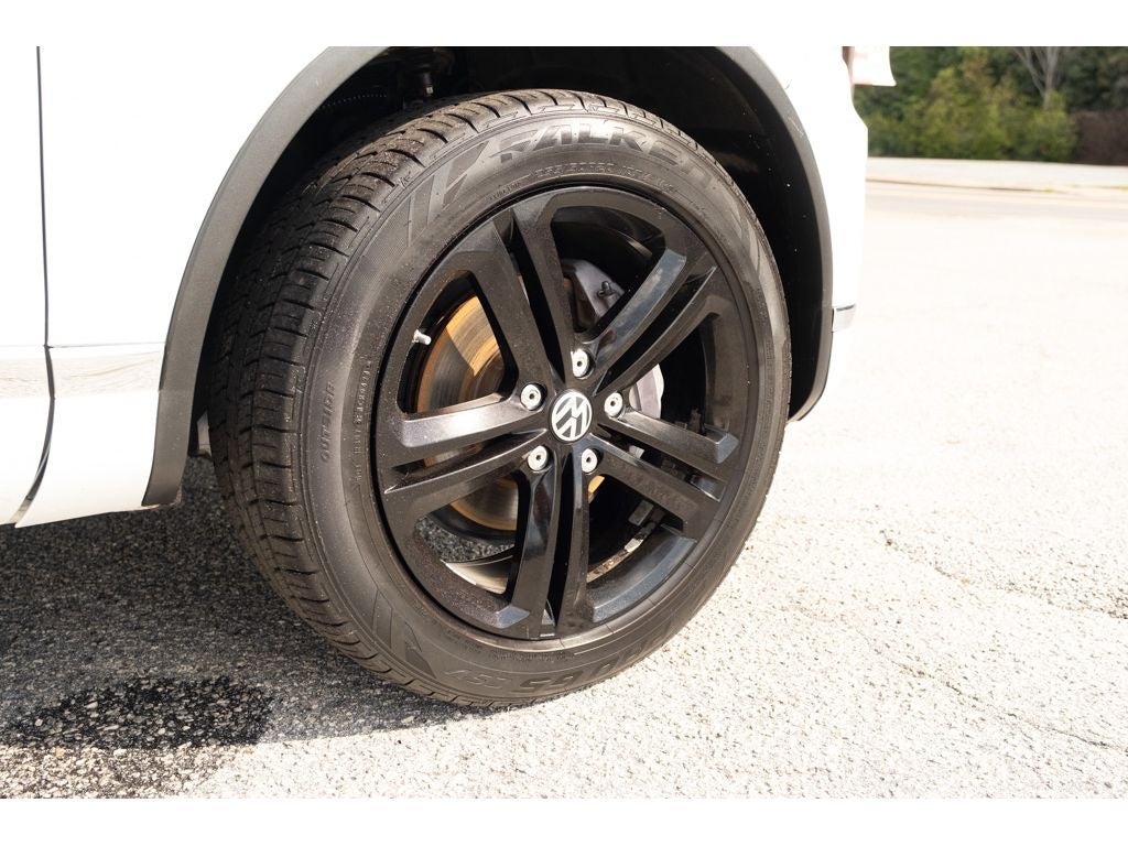 2017 Volkswagen Touareg Wolfsburg Edition