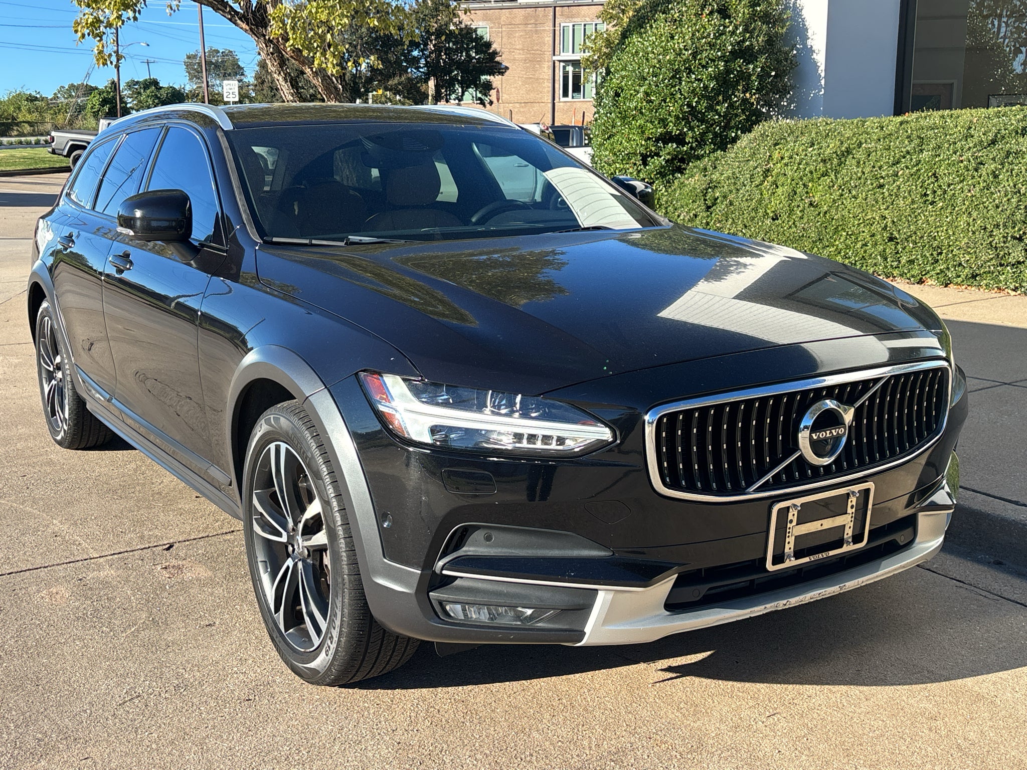 2018 Volvo V90 Cross Country Base