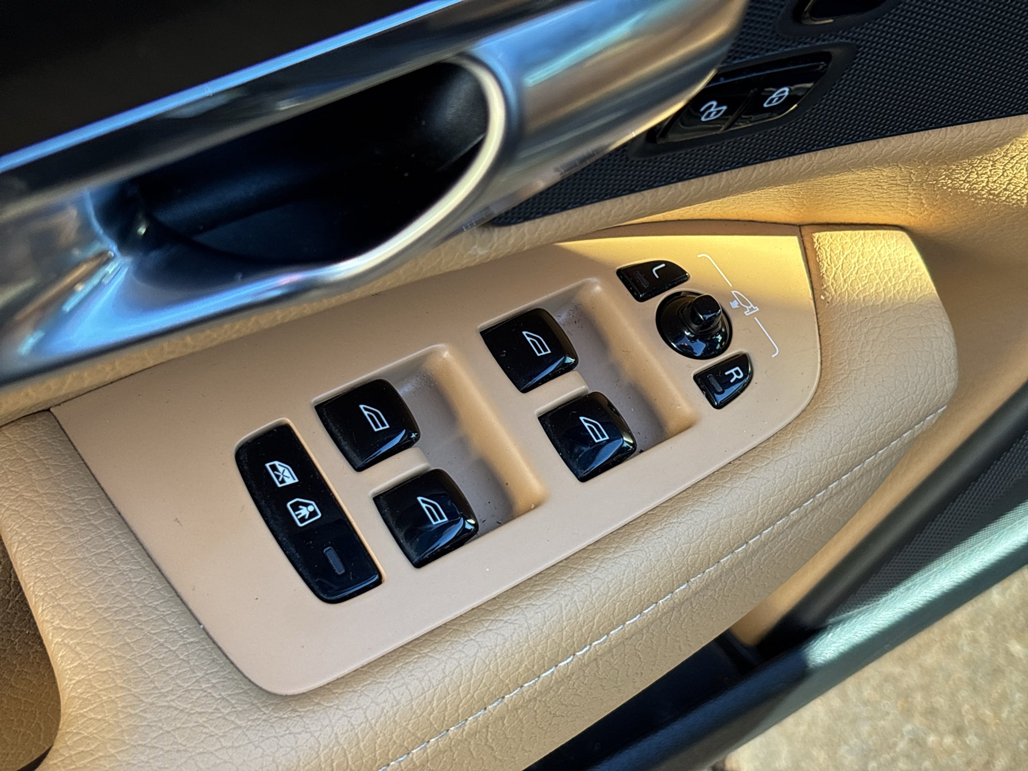 2018 Volvo V90 Cross Country Base