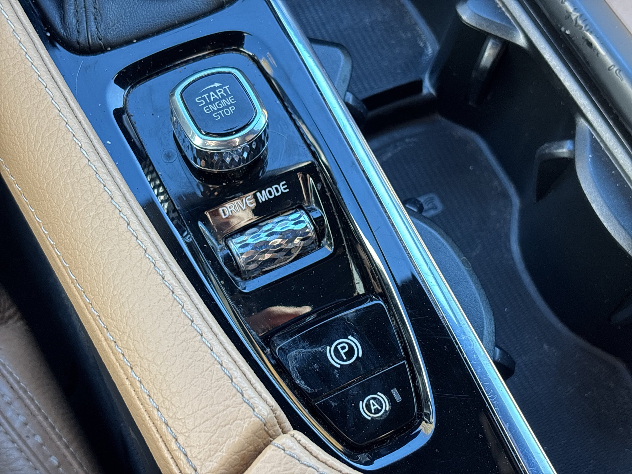 2018 Volvo V90 Cross Country Base
