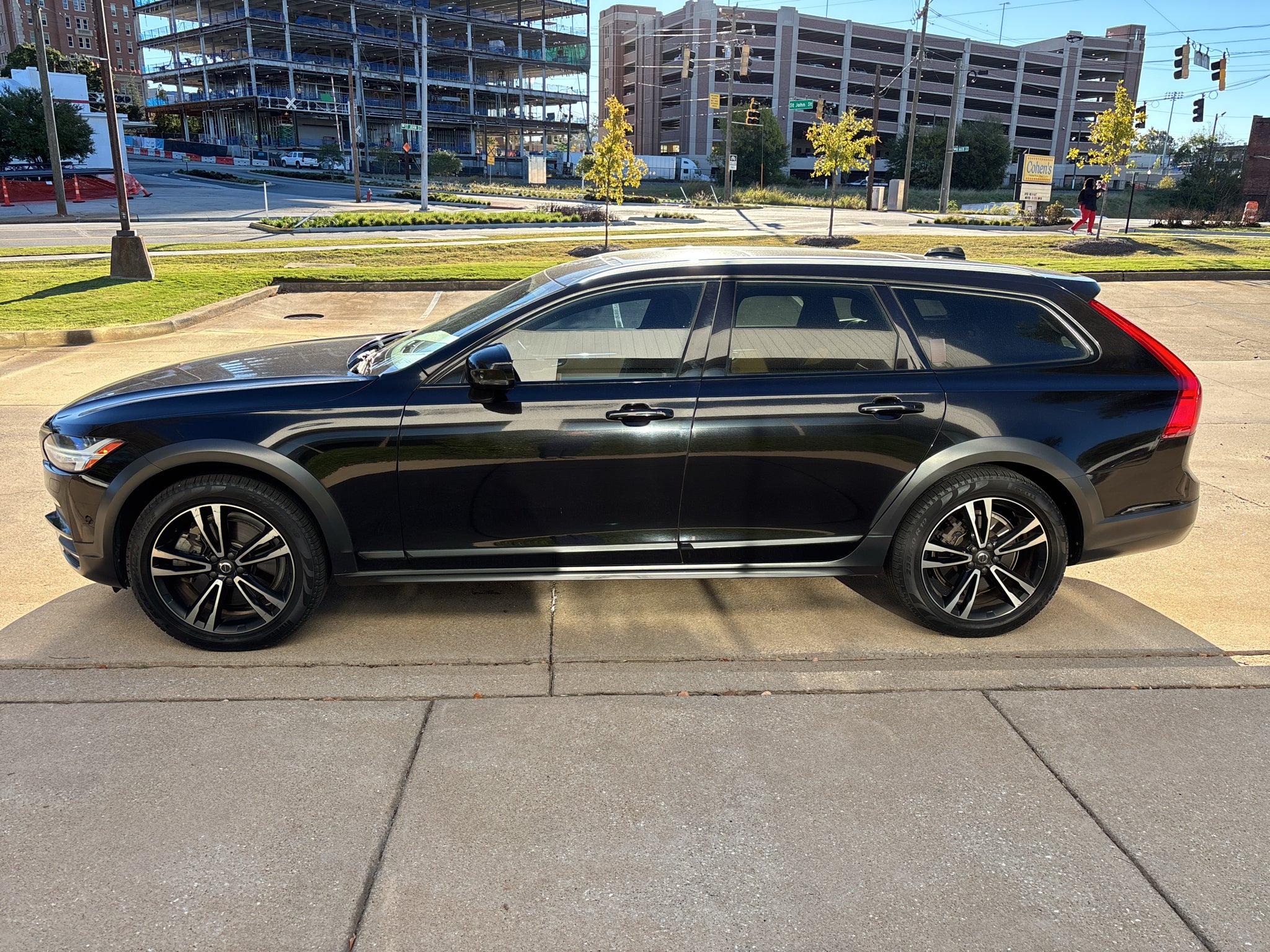 2018 Volvo V90 Cross Country Base