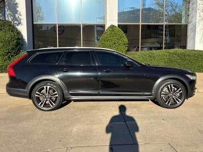 2018 Volvo V90 Cross Country Base