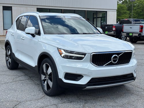 2019 Volvo XC40 Momentum