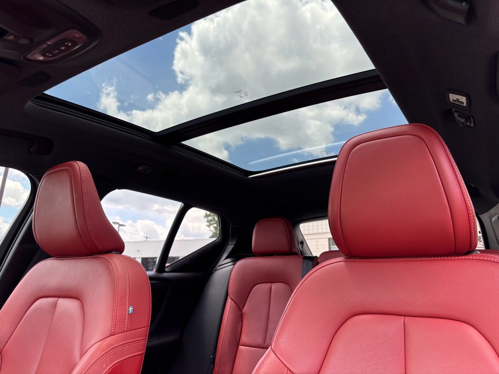 2019 Volvo XC40 Momentum
