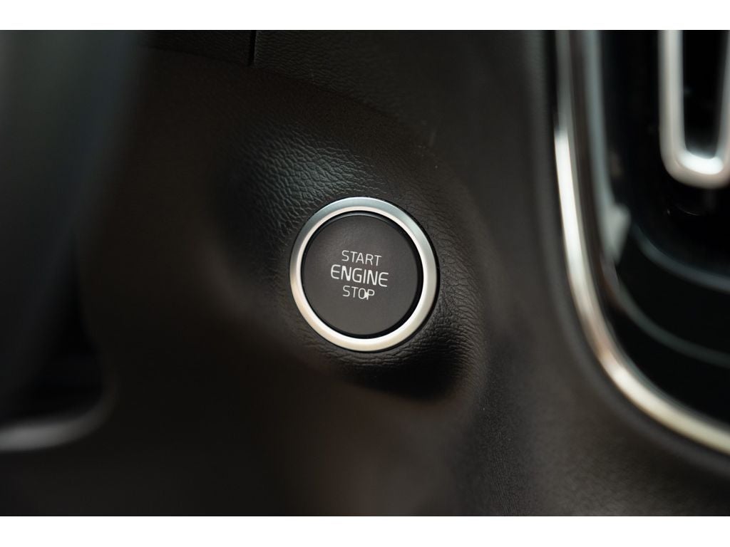 2019 Volvo XC40 XC40 T5 Momentum