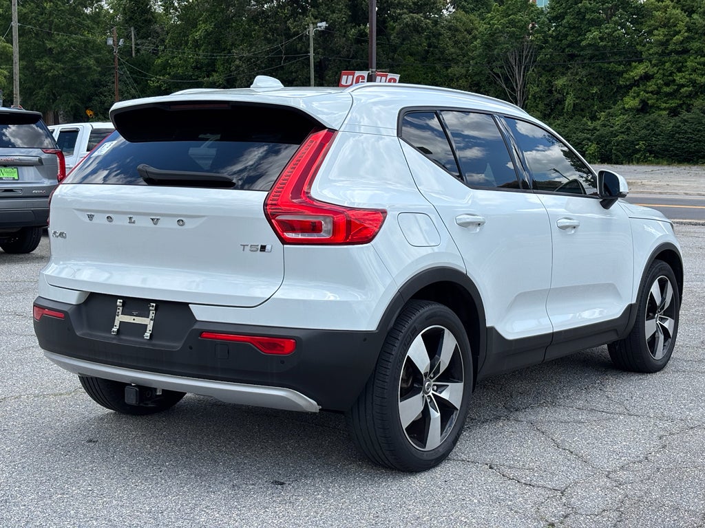 2019 Volvo XC40 Momentum